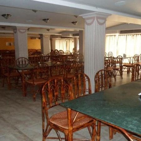 Hotel Maan Residency Satellite Road Ahmedabad Exterior foto