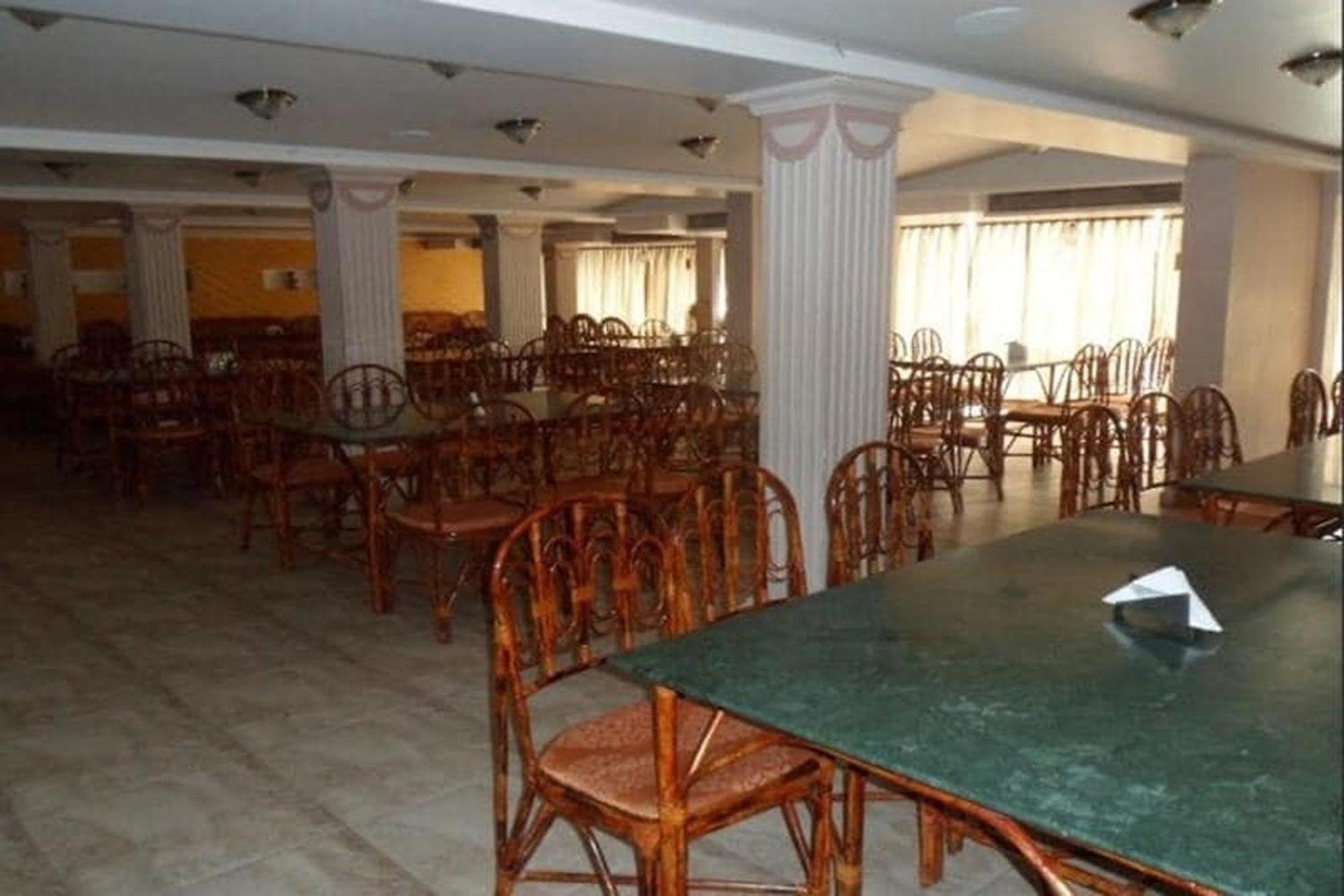 Hotel Maan Residency Satellite Road Ahmedabad Exterior foto