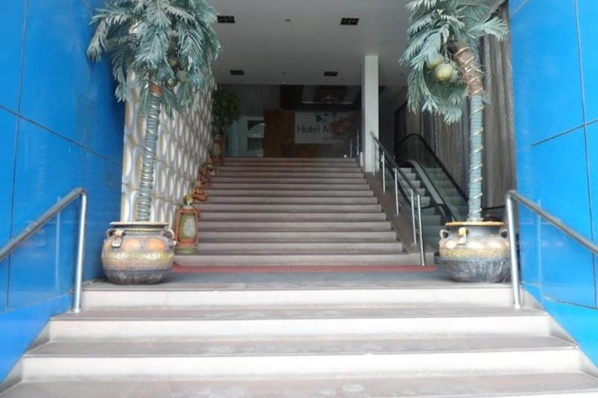 Hotel Maan Residency Satellite Road Ahmedabad Exterior foto