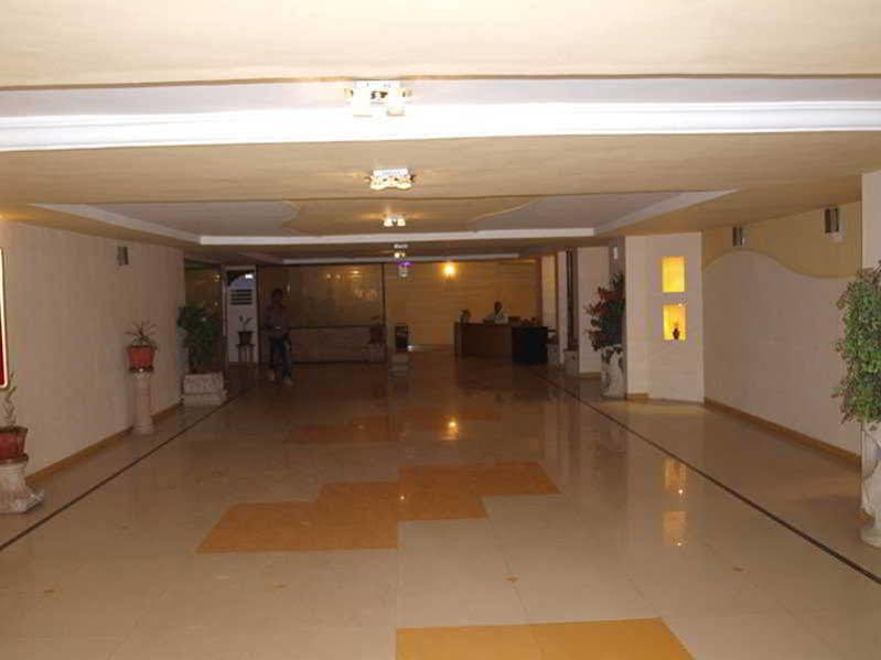Hotel Maan Residency Satellite Road Ahmedabad Exterior foto